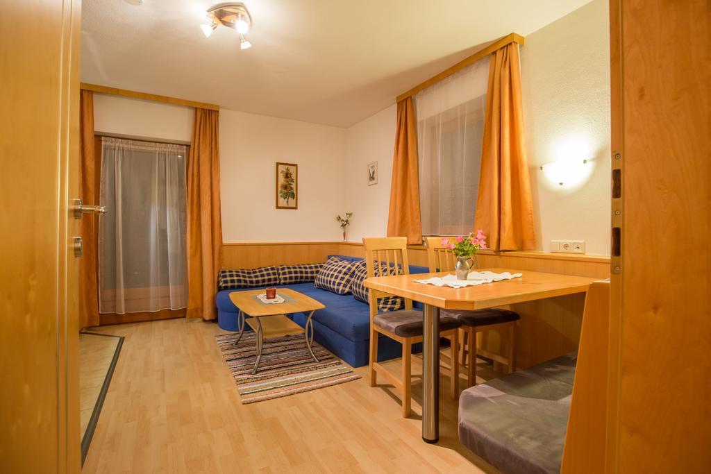 Апартаменты Haus Alpengruss Нойштифт-им-Штубайталь Экстерьер фото